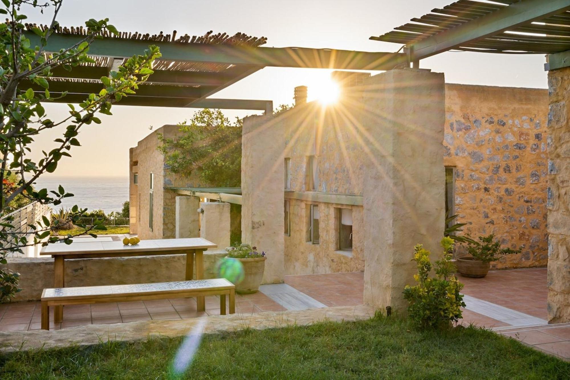 Villa Mediterranea, With Heated Pool Livadia  Eksteriør bilde
